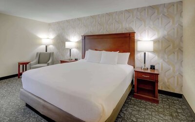 Drury Inn & Suites Charlotte University Place