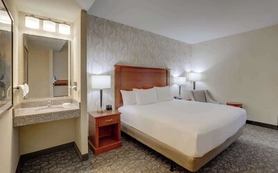 Drury Inn & Suites Charlotte University Place