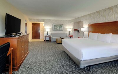 Drury Inn & Suites Charlotte University Place