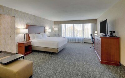 Drury Inn & Suites Charlotte University Place