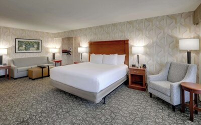 Drury Inn & Suites Charlotte University Place