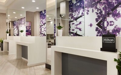 Embassy Suites by Hilton Charlotte Uptown 
