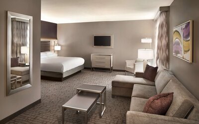 Embassy Suites by Hilton Charlotte Uptown 