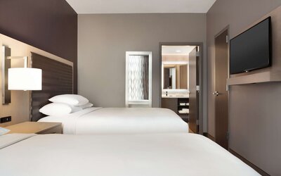 Embassy Suites by Hilton Charlotte Uptown 