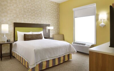 Home2 Suites by Hilton Charlotte Airport