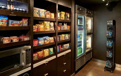 Convenience store and vending machine at Sonesta Select Milwaukee Brookfield.