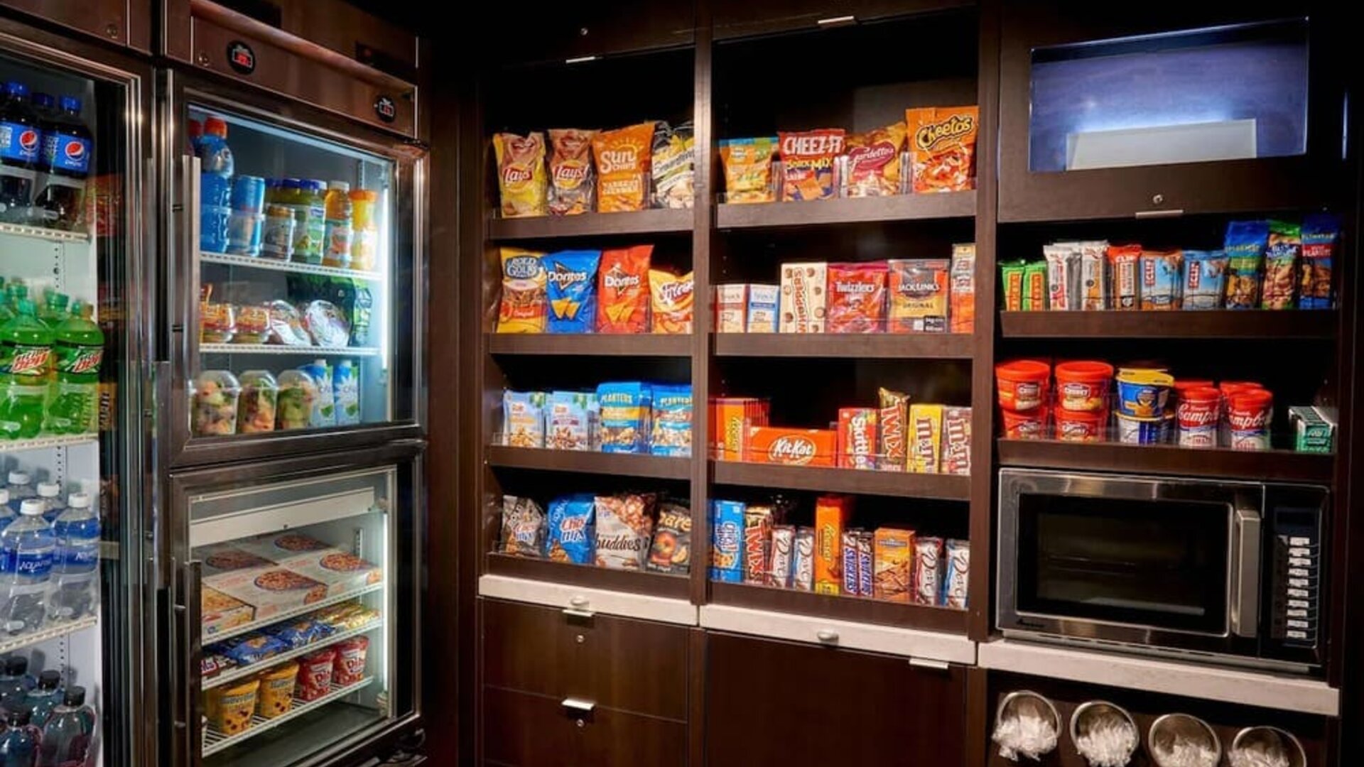 Vending machine at Sonesta Select Minneapolis Eden Prairie.