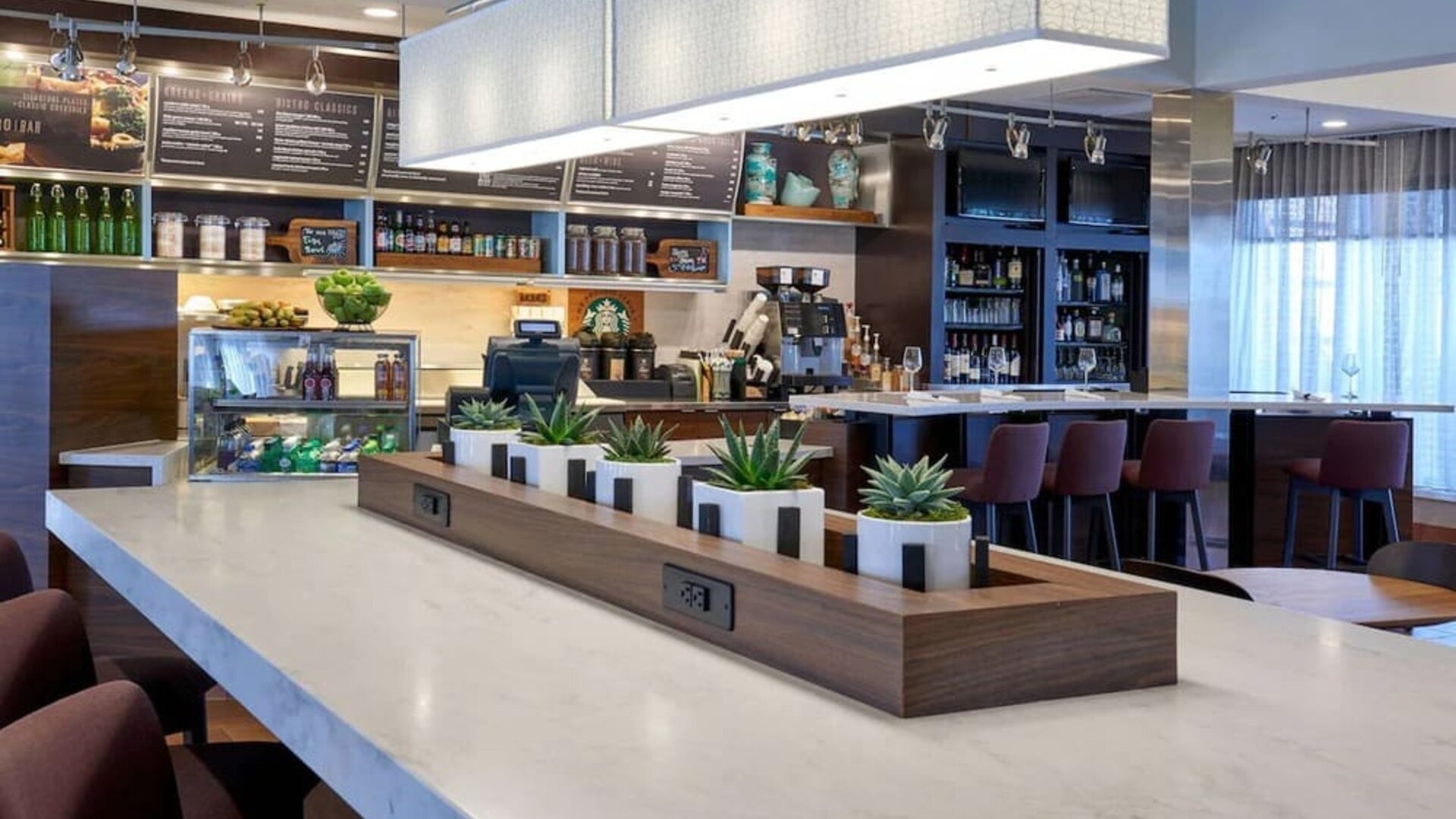 Coworking space at Sonesta Select Minneapolis Eden Prairie.