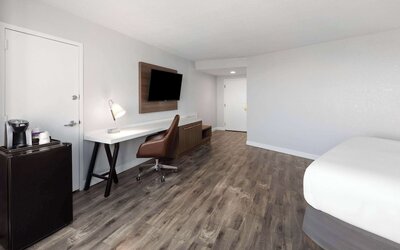 Wyndham Garden Norfolk Downtown