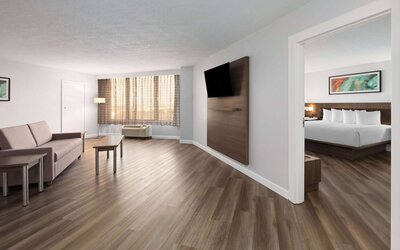 Wyndham Garden Norfolk Downtown