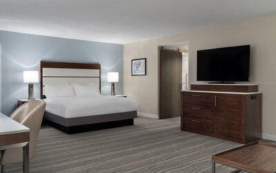 Doubletree by Hilton Hotel Norfolk Airport