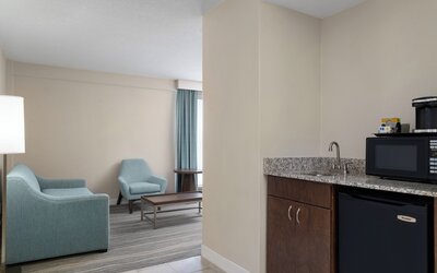 Doubletree by Hilton Hotel Norfolk Airport