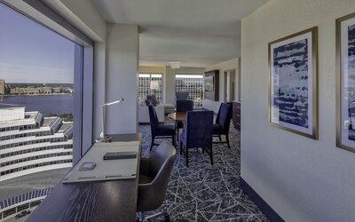 Hilton Norfolk The Main