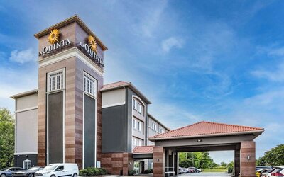 La Quinta Inn & Suites by Wyndham Norfolk