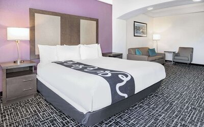 La Quinta Inn & Suites by Wyndham Norfolk