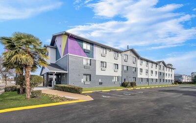 Spark by Hilton Norfolk