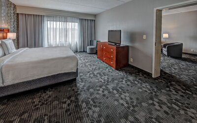 Courtyard by Marriott Newport News Airport