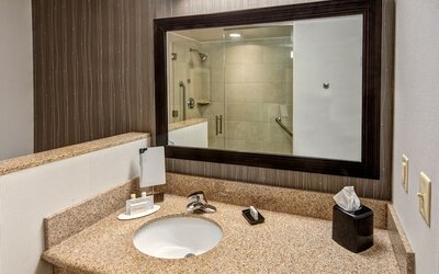 Courtyard by Marriott Newport News Airport