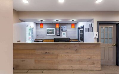 Country Inn & Suites by Radisson, Newport News South, VA