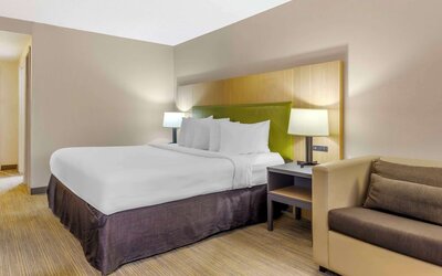 Country Inn & Suites by Radisson, Newport News South, VA