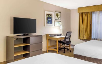 Country Inn & Suites by Radisson, Newport News South, VA