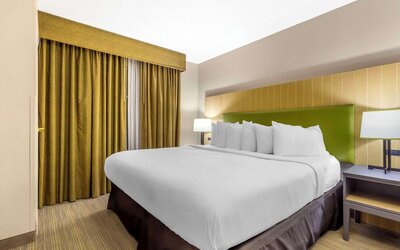 Country Inn & Suites by Radisson, Newport News South, VA