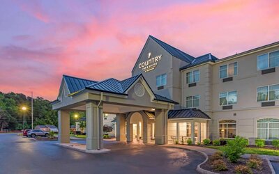 Country Inn & Suites by Radisson, Newport News South, VA