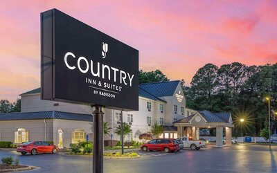 Country Inn & Suites by Radisson, Newport News South, VA