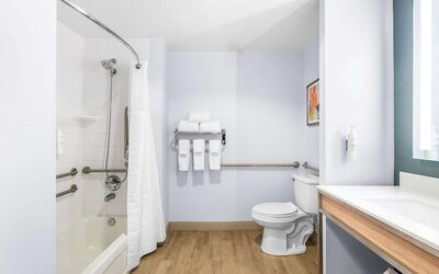 Hilton Garden Inn Suffolk Riverfront