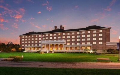 Hilton Garden Inn Suffolk Riverfront