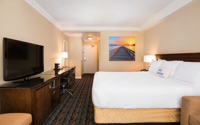 Days Inn by Wyndham San Diego Hotel Circle