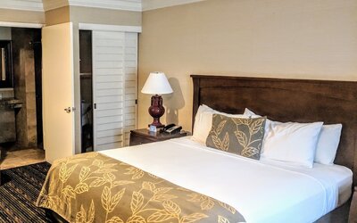 Days Inn by Wyndham San Diego Hotel Circle
