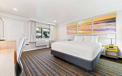 Days Inn by Wyndham San Diego Hotel Circle