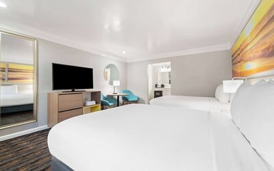 Days Inn by Wyndham San Diego Hotel Circle