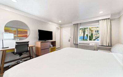 Days Inn by Wyndham San Diego Hotel Circle