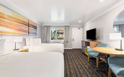Days Inn by Wyndham San Diego Hotel Circle