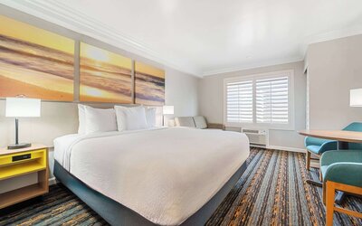 Days Inn by Wyndham San Diego Hotel Circle