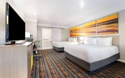 Days Inn by Wyndham San Diego Hotel Circle