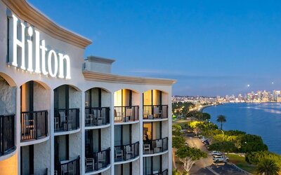 Hilton San Diego Airport/Harbor Island