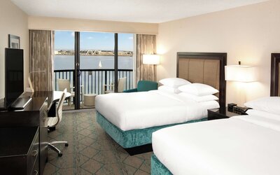 Hilton San Diego Airport/Harbor Island