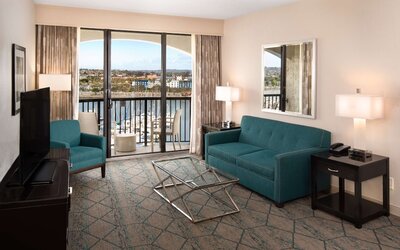 Hilton San Diego Airport/Harbor Island