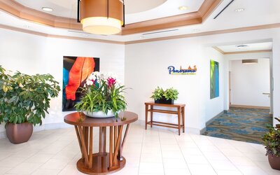 Hilton San Diego Airport/Harbor Island