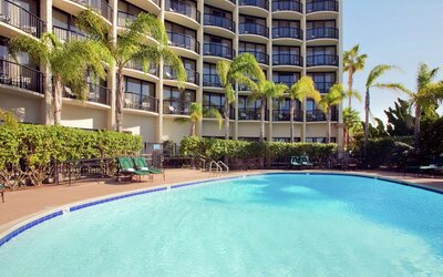Hilton San Diego Airport/Harbor Island
