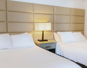 Surfer Beach Hotel