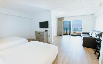 Surfer Beach Hotel