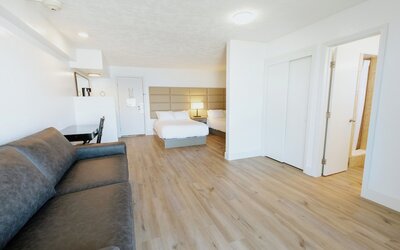 Surfer Beach Hotel