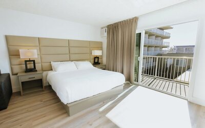 Surfer Beach Hotel