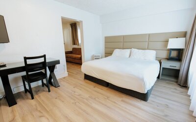 Surfer Beach Hotel