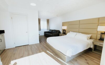 Surfer Beach Hotel