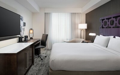 Courtyard by Marriott San Diego Downtown